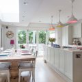 Белая кухня в интерьере: идеи дизайна, выбор стиля, реальные фото