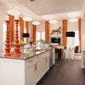 Дизайн штор для кухни: выбор модели, расцветки, материалов, фото в интерьере