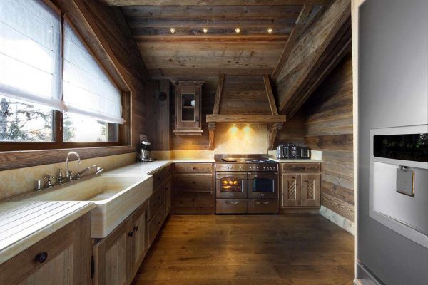 Кухня в стиле шале: отделочные материалы, аксессуары и меблировка, фото удачных дизайнов