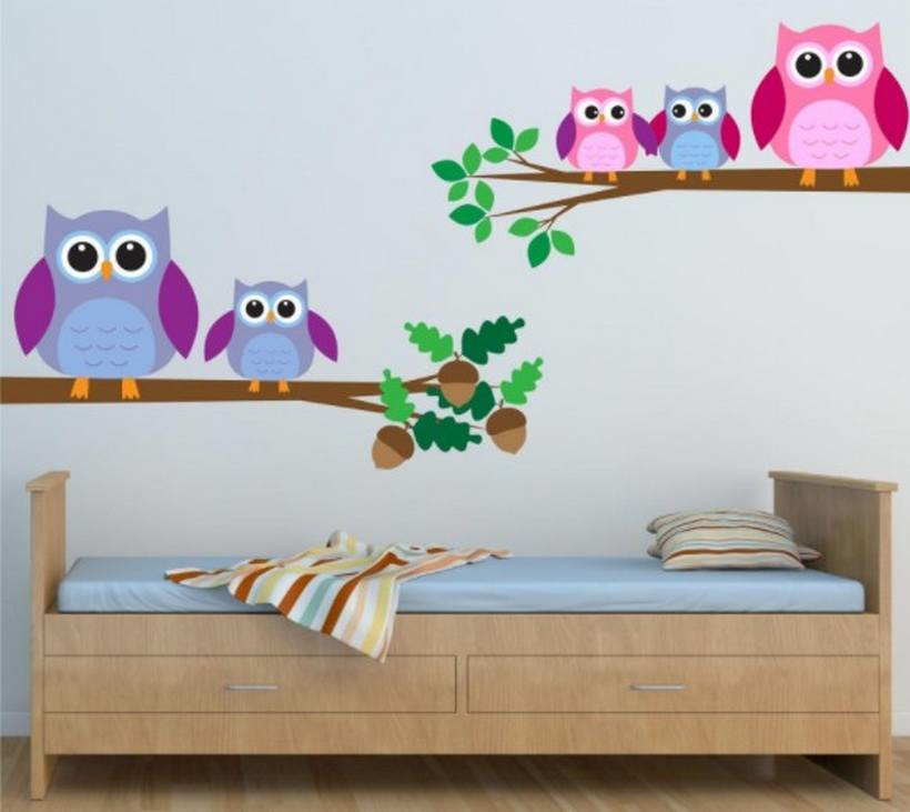 Наклейки в детскую: декорируем стены в комнате ребенка
