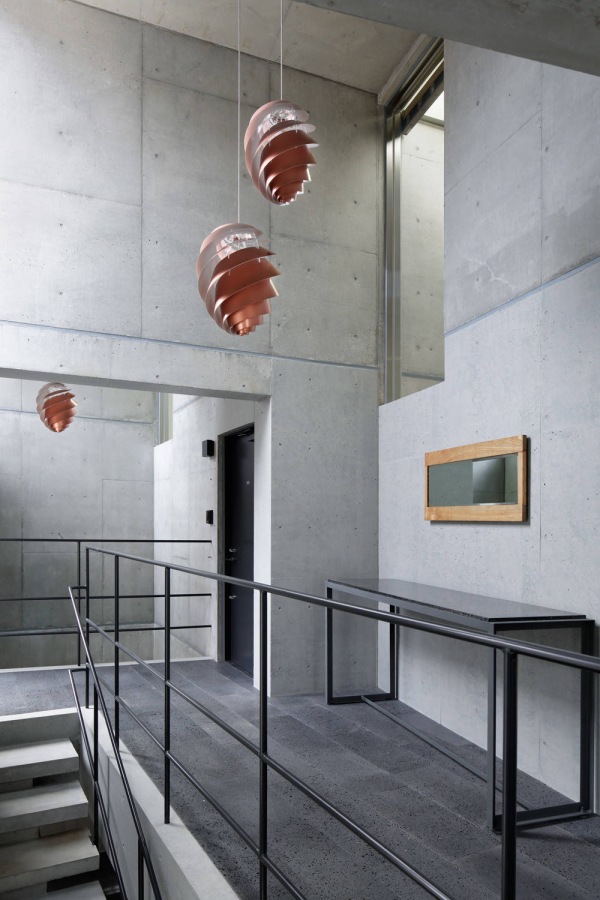 Прихожая в стиле лофт: фото оформления коридора в квартире