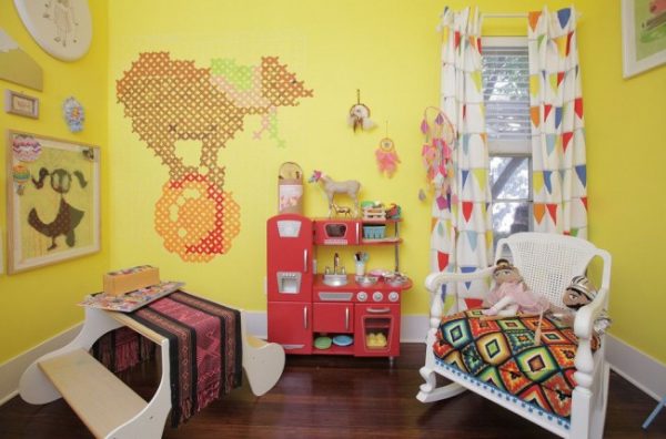Шторы в детскую комнату — требования, типы, расцветки, фото в интерьере